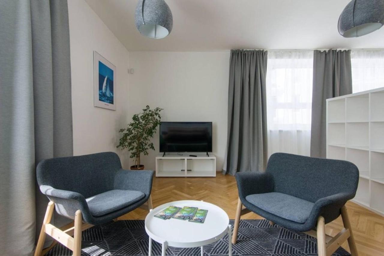 Veleslavin Apartments Praag Buitenkant foto