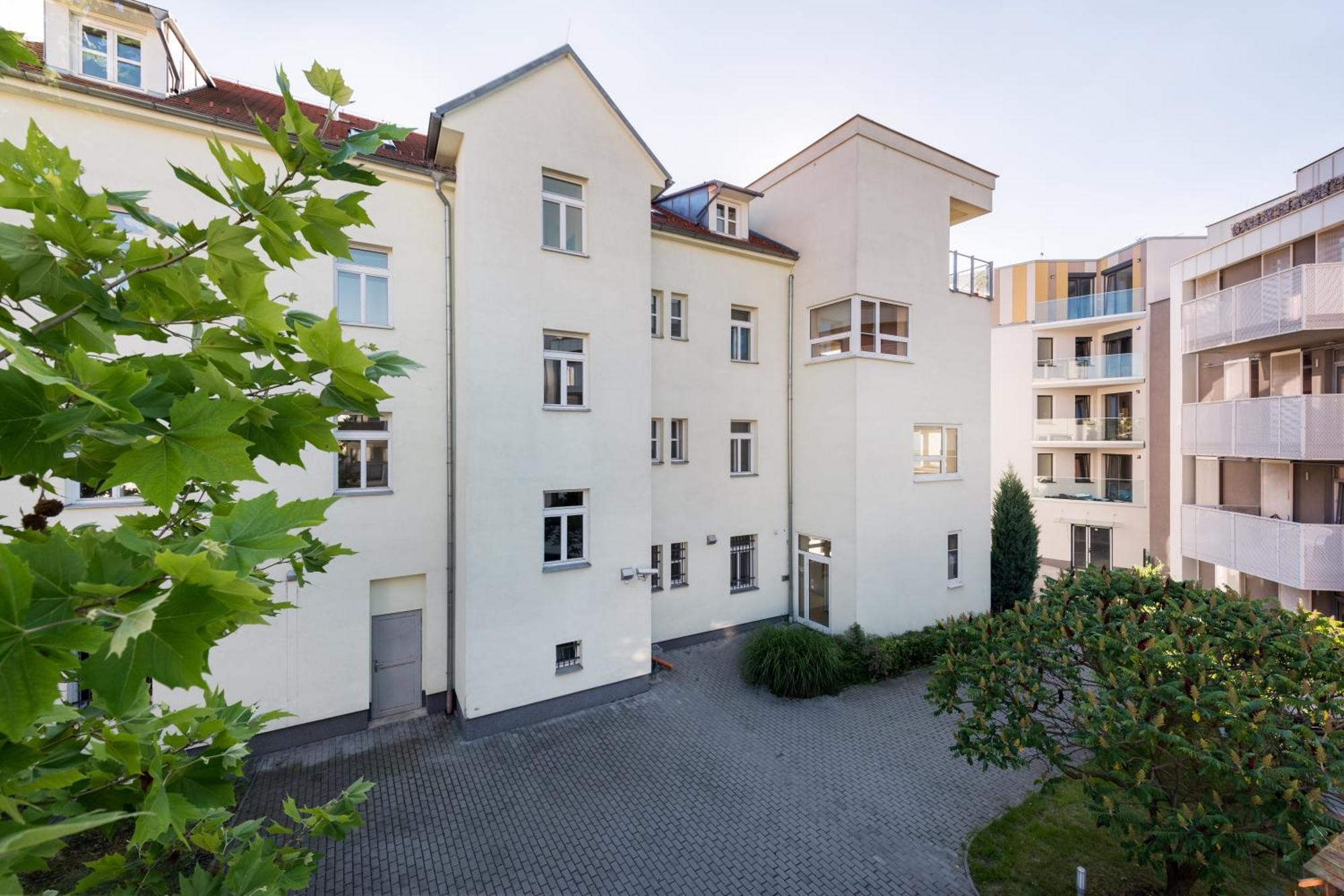 Veleslavin Apartments Praag Buitenkant foto