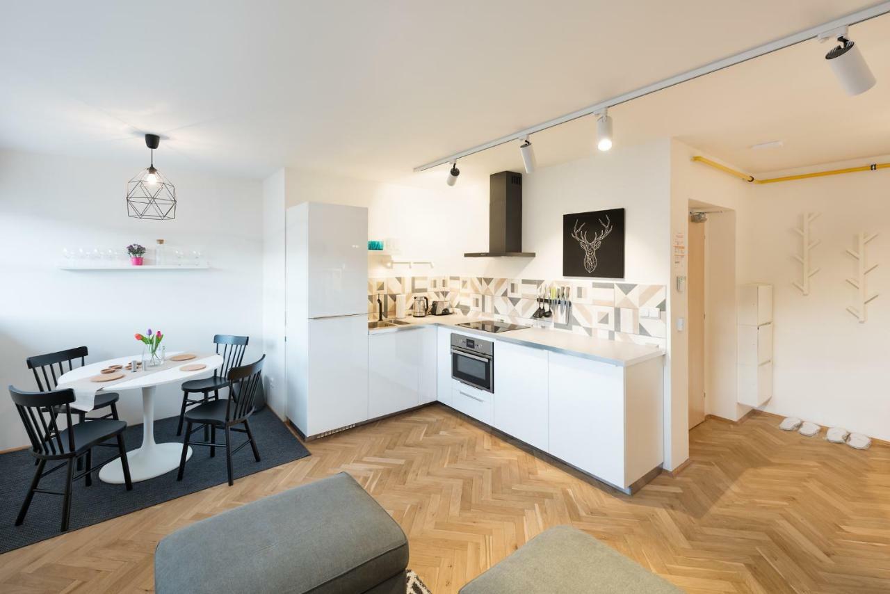 Veleslavin Apartments Praag Buitenkant foto